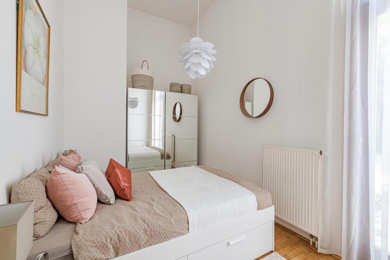 Apartment Hello Kazinczy Budapest Esterno foto