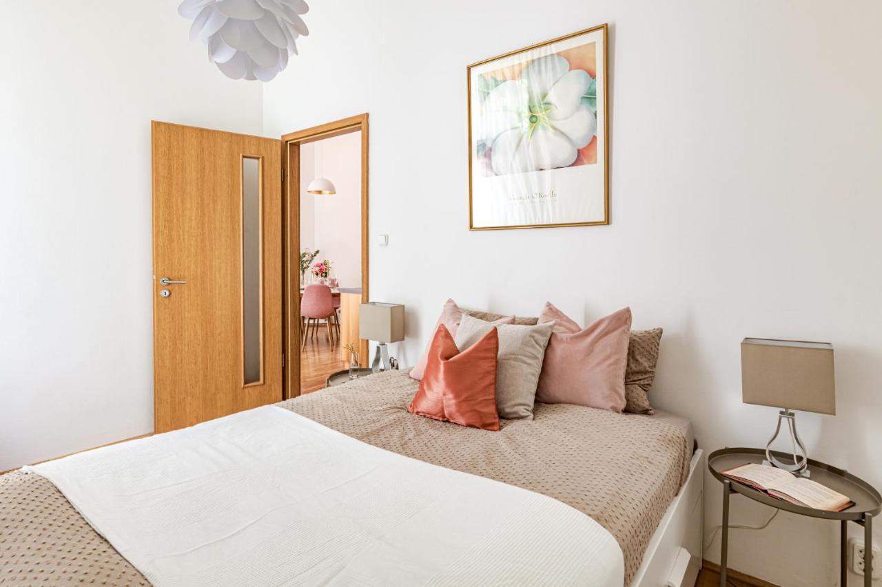 Apartment Hello Kazinczy Budapest Esterno foto